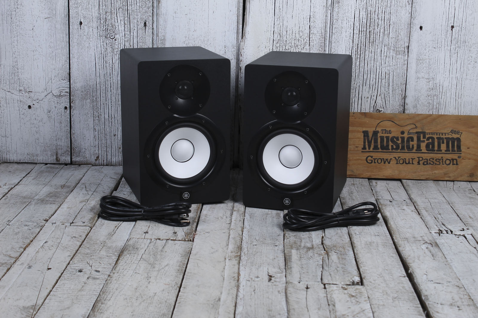 Yamaha HS7 Two Way Powered Studio Monitor PAIR OF TWO 95 Watt Active Speakers HS Secondary image