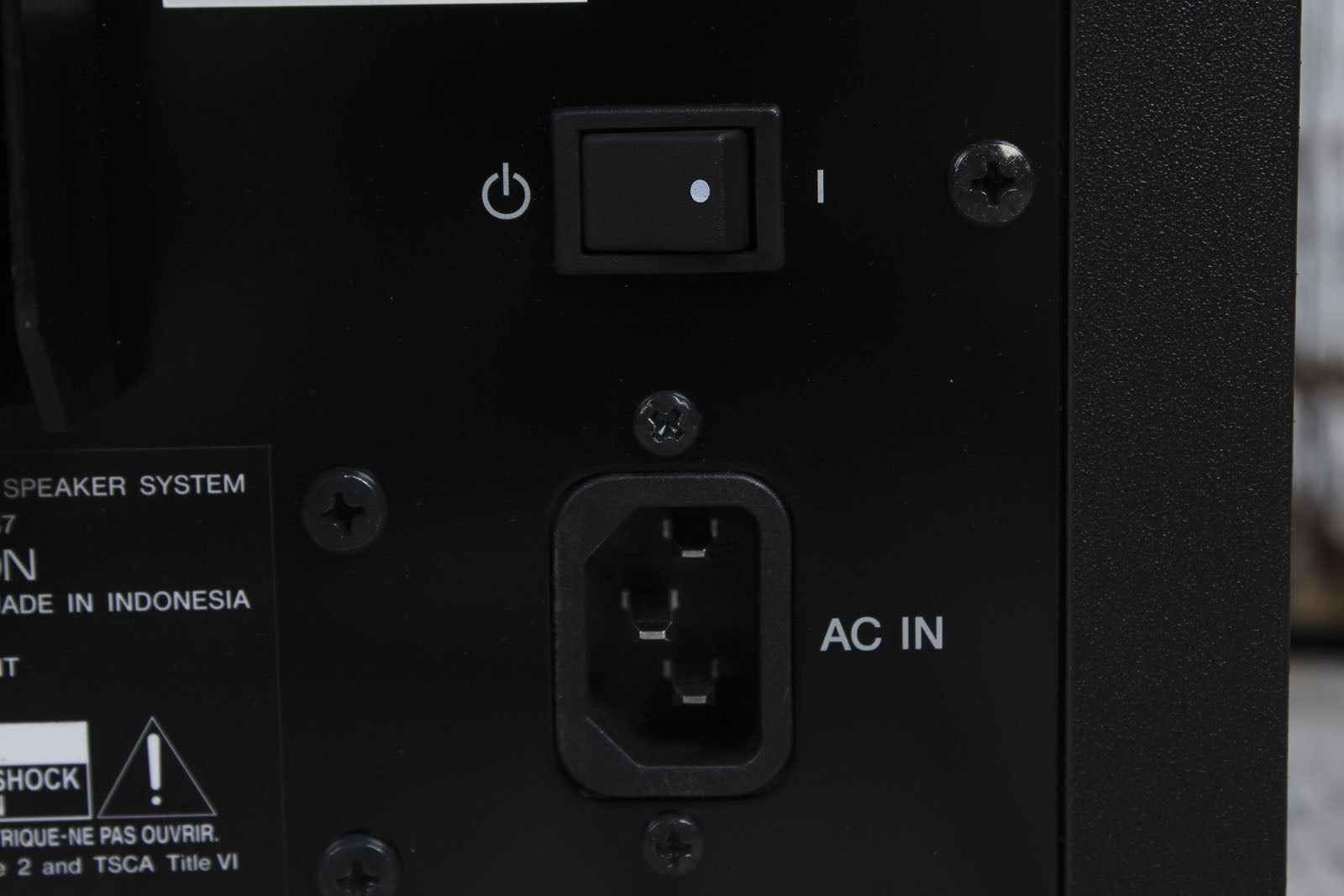 Yamaha HS7 Two Way Powered Studio Monitor PAIR OF TWO 95 Watt Active Speakers HS